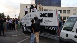 tecnico-solar-boat-apresenta-o-seu-mais-recente-prototipo-sao-gabriel-01