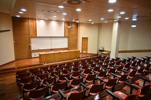 estao-abertos-concursos-de-recrutamento-de-professores-para-o-dei